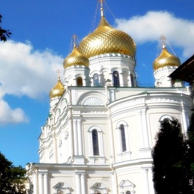 Воскресенский Новодевичий монастырь в Санкт-Петербурге фото